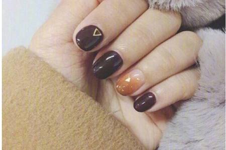 美甲图片2020新款式图片