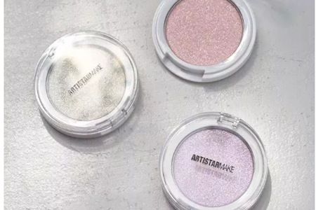 1566816398259028.jpg 鹿角巷奶茶出彩妆