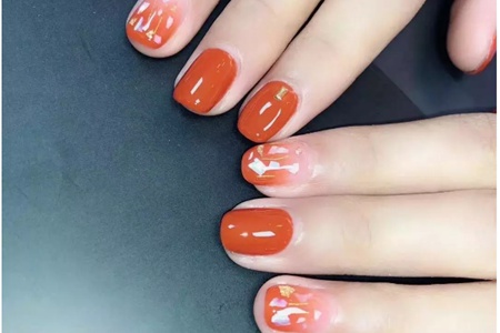 1566881184845991.jpg 黄色美甲