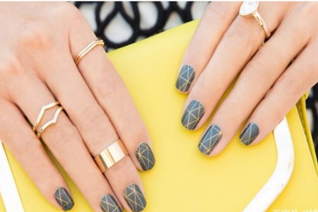 1572335609913295.jpg 女生