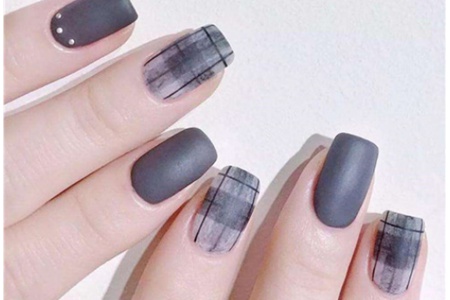 1573447777618781.jpg 显手白