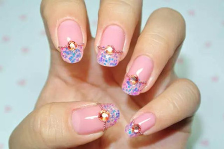 粉色美甲温柔闪亮，两款diy简单教程