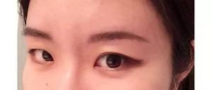 一盒眉粉搞定整个妆容