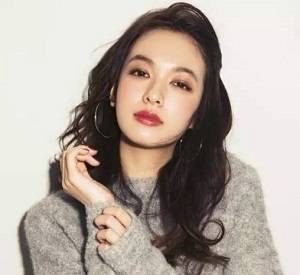 秋冬脏橘色妆容 暖心又御姐