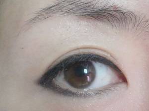 单眼皮的大救星眼线膏的手法