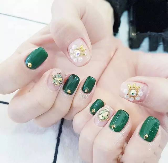 彩色甲正当时 美甲颜色大盘点（一）绿色篇