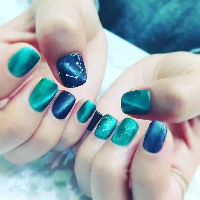 彩色甲正当时 美甲颜色大盘点（一）绿色篇