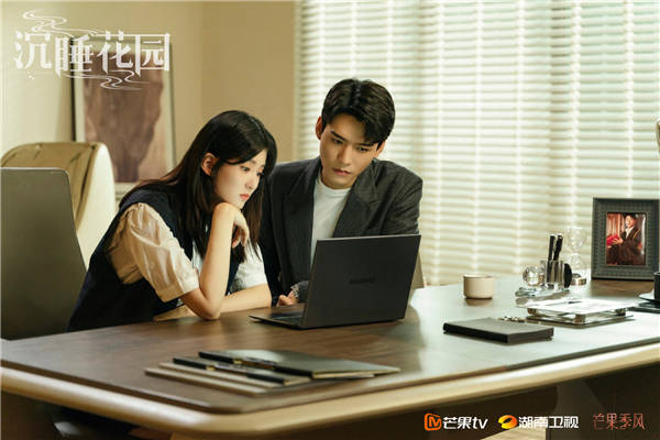 《沉睡花园》“牡丹CP”助左妍解心结 肖潇遭“变色龙”女孩模仿(图1)