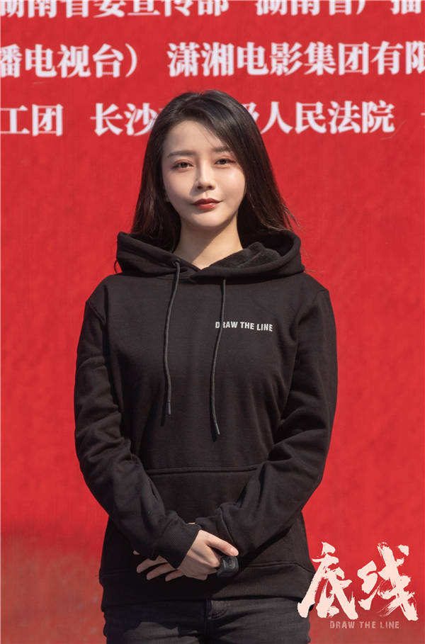 “整个剧本取材都是社会关注较大的真实案例,一定是一部好戏”(图13) “整个剧本取材都是社会关注较大的真实案例,一定是一部好戏”(图13)